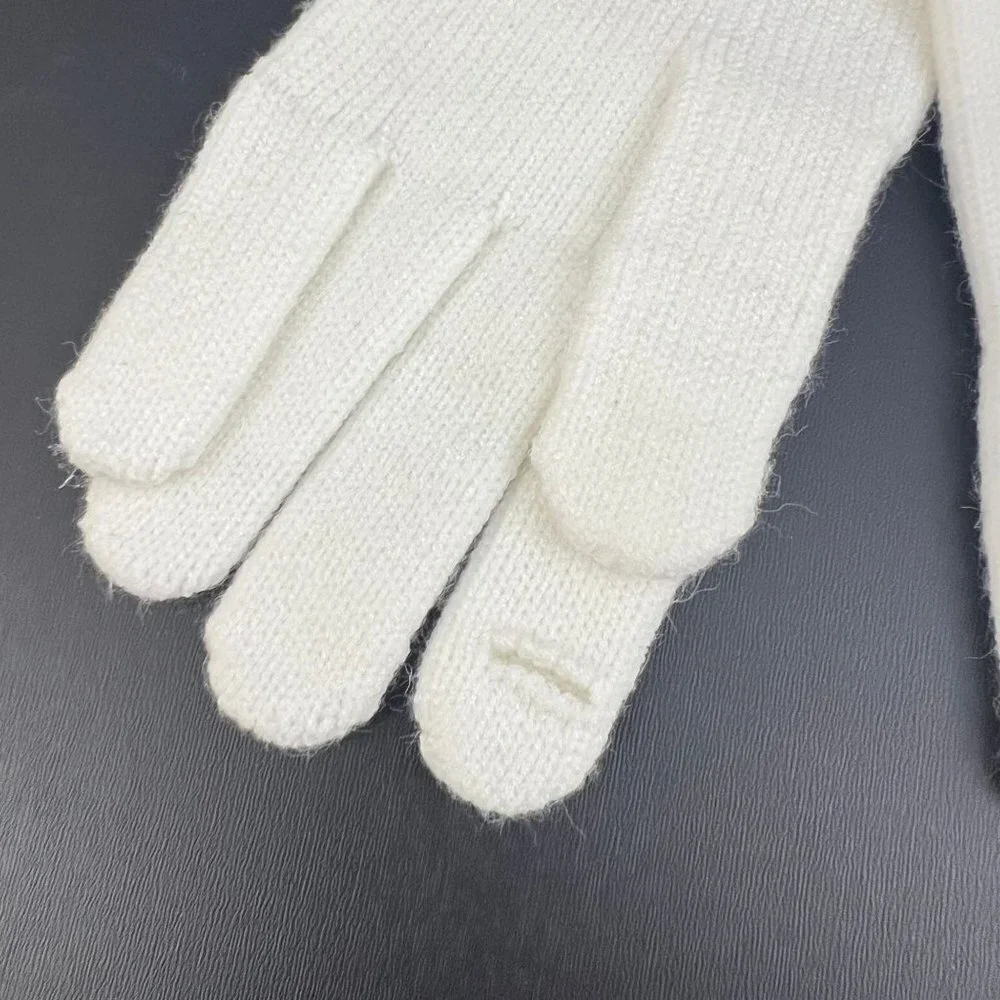 DKNY Women's Ivy Winter Gloves‎ White Logo Gloves Size 0S Touch Screen Texting